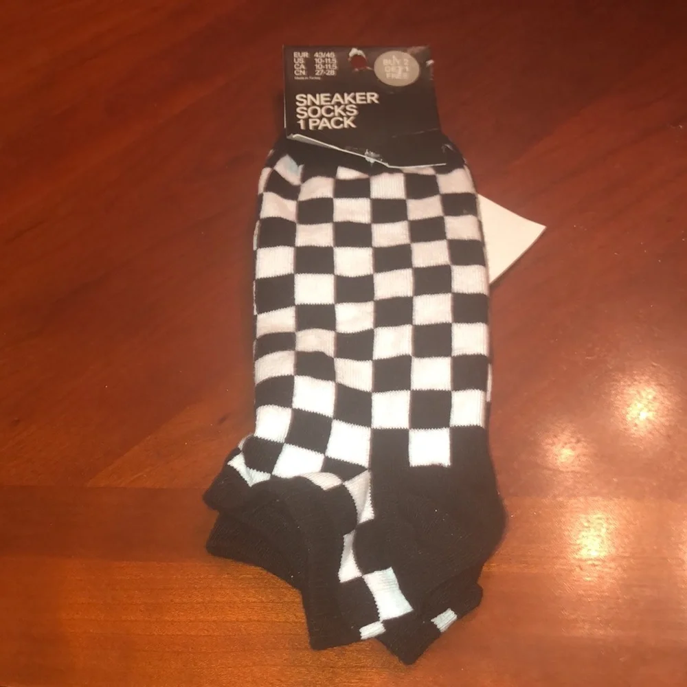 NWT H&M black and white socks size 10-11.5 cotton blend - Picture 3 of 6